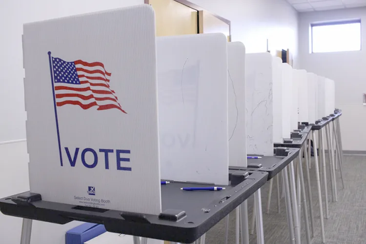 Absentee voting opens in Wisconsin for midterms